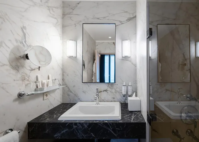 Le Stendhal - Vendome パリ