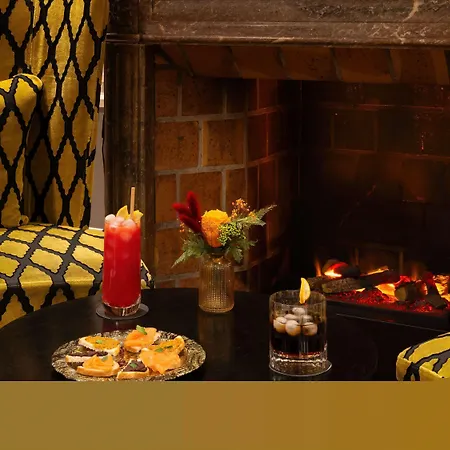 巴黎司汤达凡登广场美憬阁酒店 4*