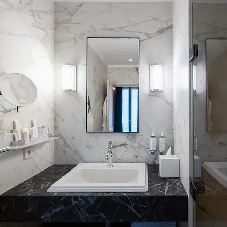 Le Stendhal - Vendome Paris